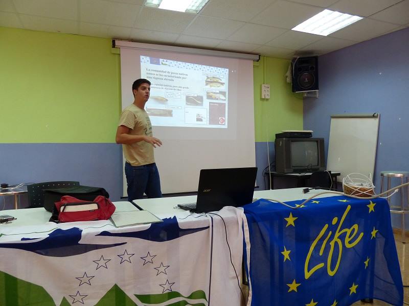 Ver la imagen en tamaño real. Curso biodiversidad del rio para voluntarios
