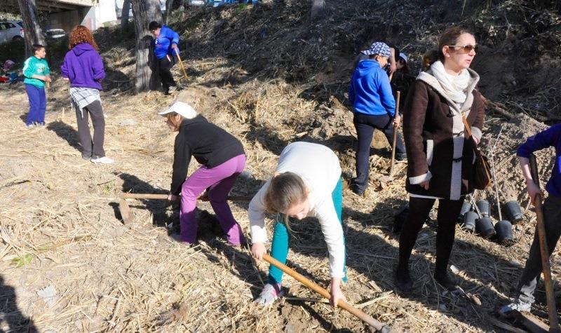 Ver la imagen en tamaño real. Radio Abarán se hace eco de las actividades con alumnos en el ámbito del río