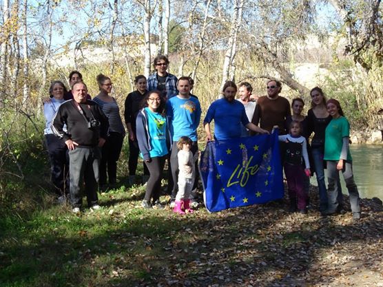 Ver la imagen en tamaño real. Mantenimiento del bosque de ribera en Los Álamos con RioRie y EarthPlan
