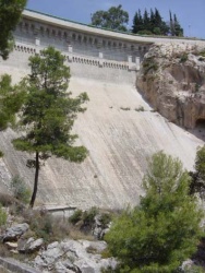 Paramento de la presa de aguas abajo