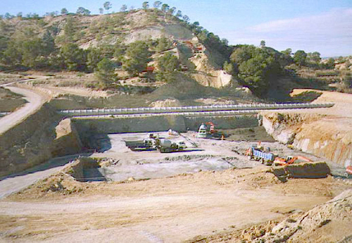 Foto excavación e inicio de hormigonado de bloques centrales