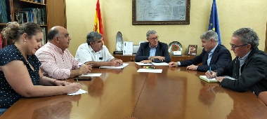 La CHS evalúa con el Ayuntamiento de Orihuela la situación de la carretera de los Tub 