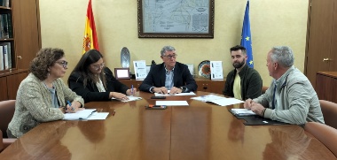 La CHS mantiene un encuentro de trabajo con el Ayuntamiento de Férez 