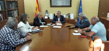 La CHS mantiene una reunión de trabajo con FECOAM para abordar las autorizaciones de  