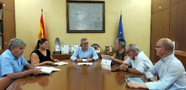 La CHS aborda con la Comunidad de Regantes del Argos el canon de regulación y varios  