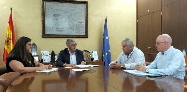 La CHS analiza con el Ayuntamiento de Totana la situación del talud de la rambla de L 