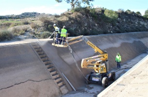 La CHS continúa con las labores de conservación y mantenimiento de Canal de la Margen 